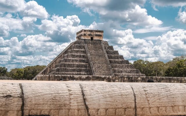 Chichen Itza with exclusive Cenote Maya and Valladolid free time photo 2