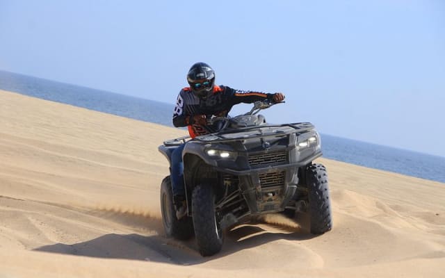 Experiencia extrema en cuatrimoto todoterreno por la playa y el desierto de Cabo photo 3