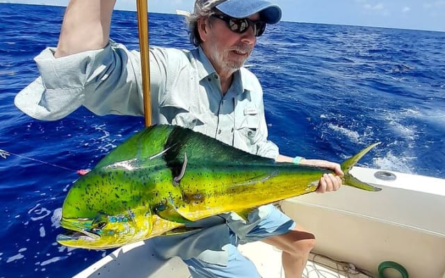 Private Deep Sea Fishing Tour in Isla Mujeres and Cancun