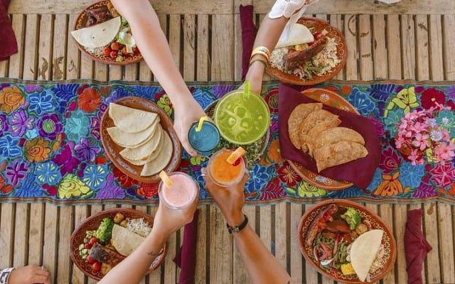 Club de playa privado todo incluido en Cabo con barra libre y buffet photo 7