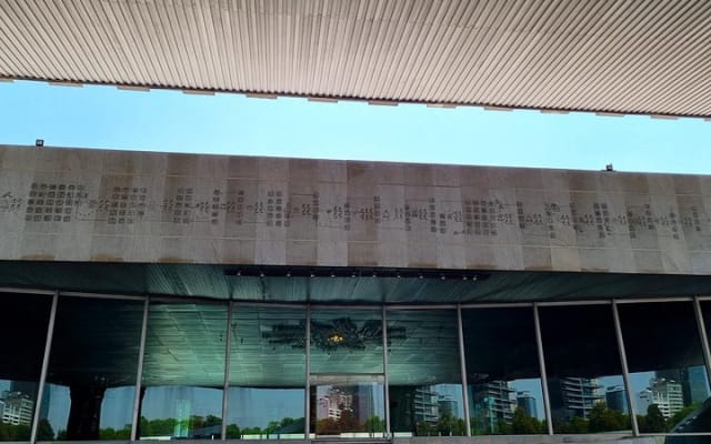 Guided Tour: Early Access to the Museum of Anthropology photo 11