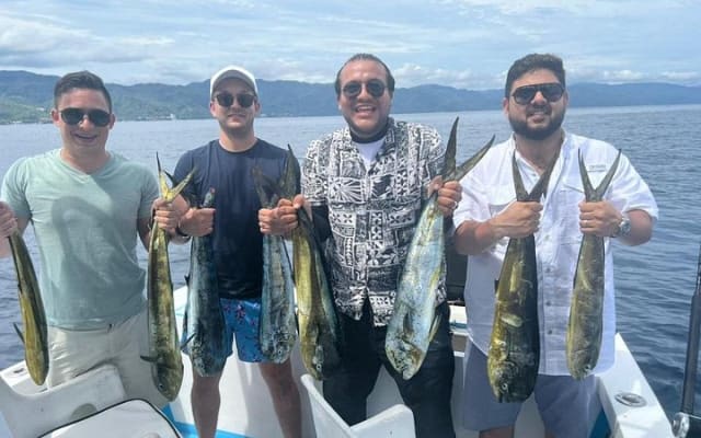 Aventura de pesca deportiva con snorkel photo 5