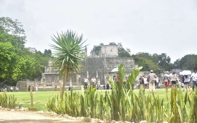 Chichén Itzá, Hubiku & Ik Kil Cenotes Guided Tour from Tulum photo 14