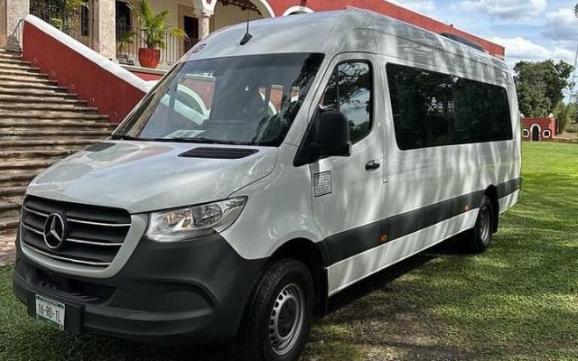 Transporte privado del aeropuerto de Mérida al centro de Mérida photo 5