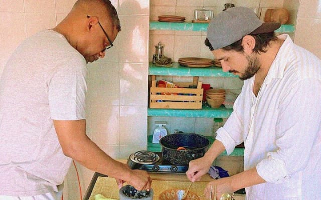 Cours de cuisine : tortillas faites main, salsas et picaditas photo 2