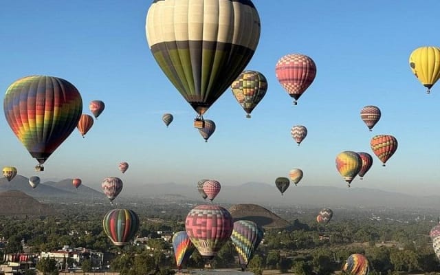 Experiencia Eternal: vuelo en globo, desayuno y tour desde CDMX photo 13