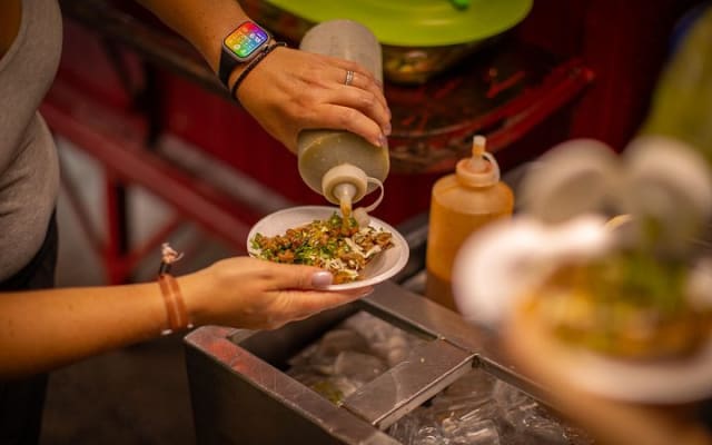 Visite gastronomique nocturne Taco Adventure avec Vallarta Food Tours photo 11
