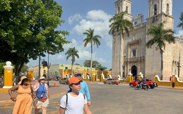 Private VW Beetle Tour to Chichen Itza, Cenote & Valladolid photo 8