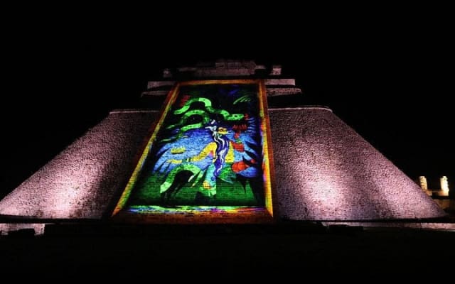 Merida : Private Transport to Uxmal Echo Video Mapping