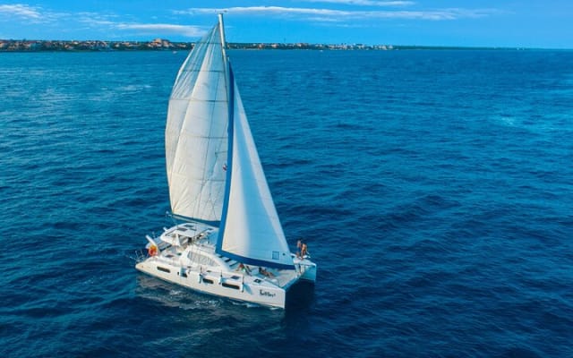 Catamaran along the Riviera Maya Snorkel food and open bar photo 6