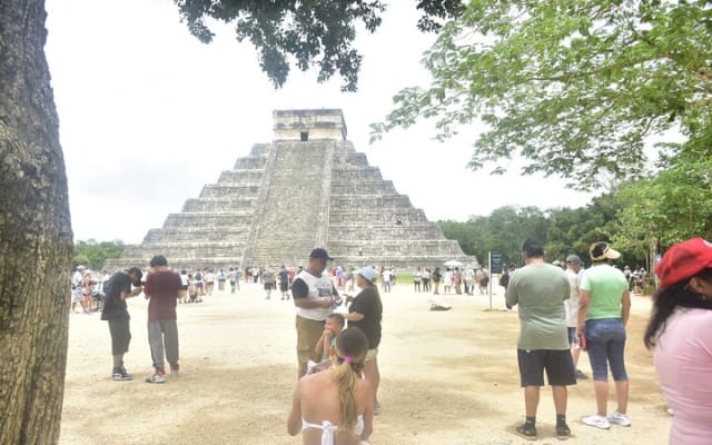 Full Day Tour to Chichén Itzá 2 Cenotes Valladolid from Tulum photo 4