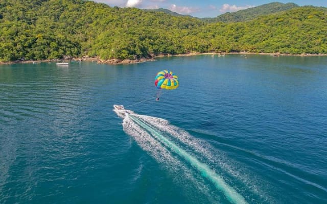 Water Activities Tour in Vallarta with Bar Libre Food