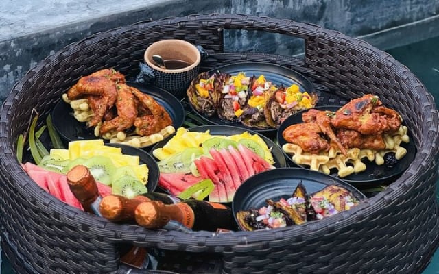 Floating Brunch Experience in Tulum photo 7