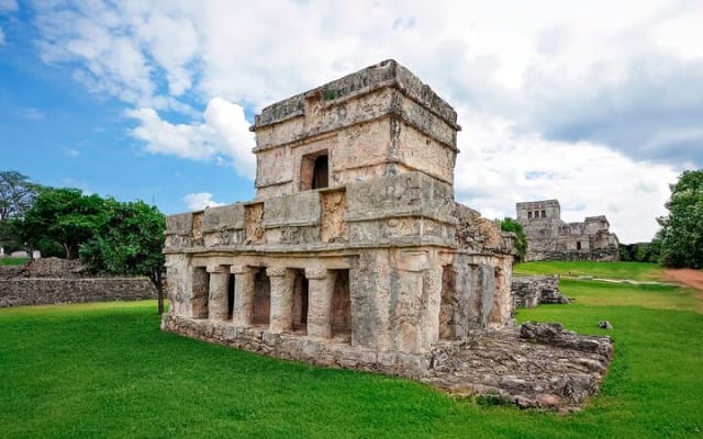 Tulum : Guided Tour of the Mayan Ruins with Round Trip photo 6