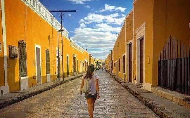 Mérida: Maya Train, Chichén Itzá, Izamal & Cenote Tour with Lunch photo 5