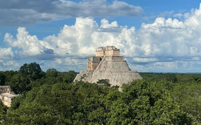 Explore Uxmal, 2 Magic Cenotes and Mayan Gastronomy