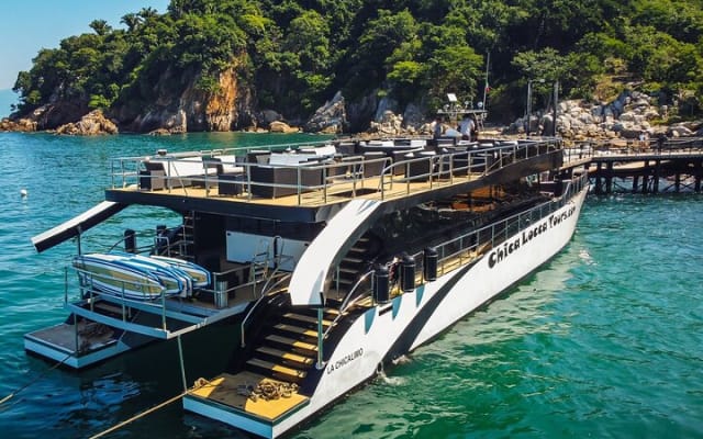 Mega catamaranes TODO INCLUIDO: aventura en una playa paradisíaca remota photo 9