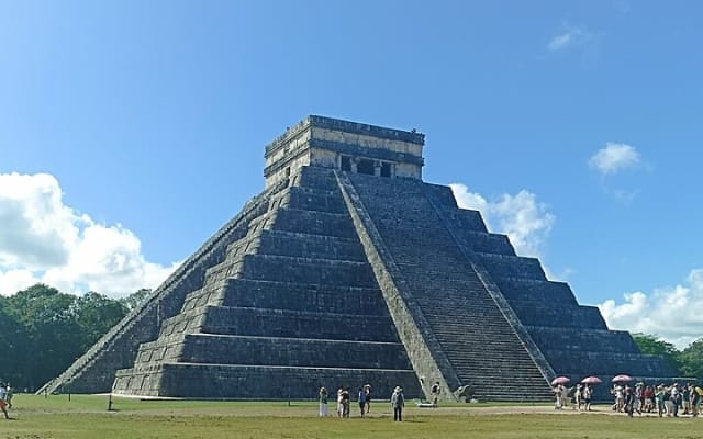 Private Tour to Chichen Itza and Mayan Cenote Swimming photo 2
