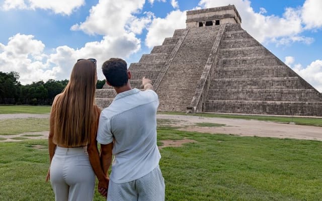 Chichen Itza by Van: Reduced Group, Tour Guide, Fast Trip & Lunch photo 2