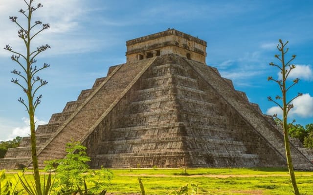 Self Guided Walking Audio Tour of Tulum and Chichen Itza photo 3