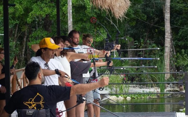 Discover Archery with a Paralympian photo 7