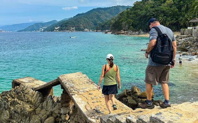 Hiking in Hidden Beaches : Boca, Colomitos & Las Ánimas
