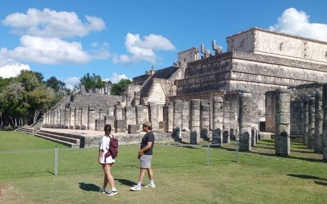 Day trip to Chichen Itza and the Mayan shrine and bath in cenote photo 4