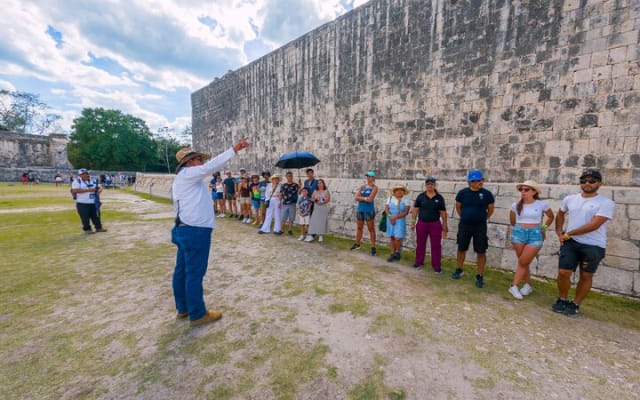 Chichén Itzá Ancestral Tour from Playa del Carmen with Cenote photo 8