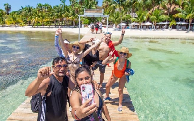 All-Inclusive Catamaran Cruise Deluxe Tour to Isla Mujeres photo 4
