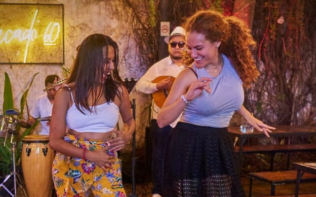 The Ultimate Merida Salsa Night: Lesson + 2 Local Bars photo 4