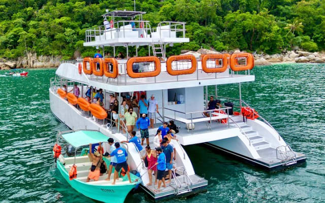 Chica Mega Catamaran Limousine of the Sea 3: Puerto Vallarta