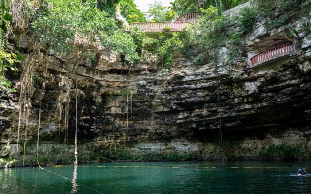 Chichén Itzá Adventure with Cenote and Luxury Resort photo 4