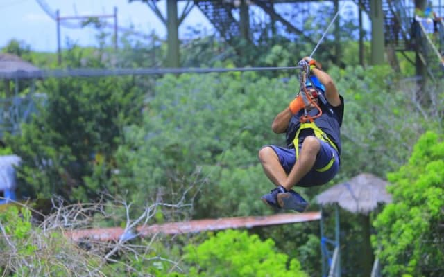 Jungle Adventure from Cancun: Ziplines, Bungee swing and Cenote photo 13