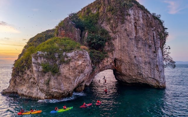 Bioluminescence by Kayak or SUP to Los Arcos, Puerto Vallarta photo 15