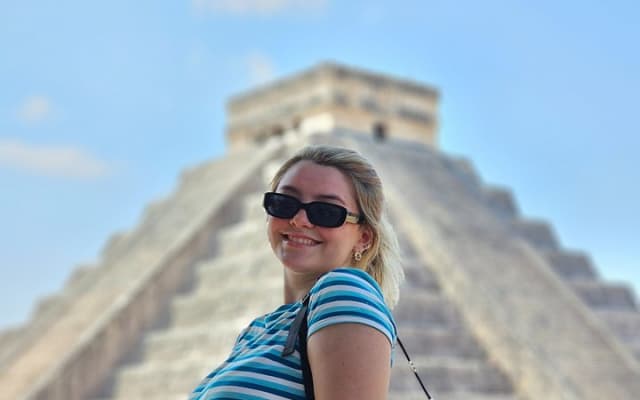 Tour 100% en español a Chichén Itzá + cenote + Izamal photo 3