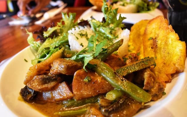 Versalles de Noche Dinner Tour with Vallarta Food Tours photo 3