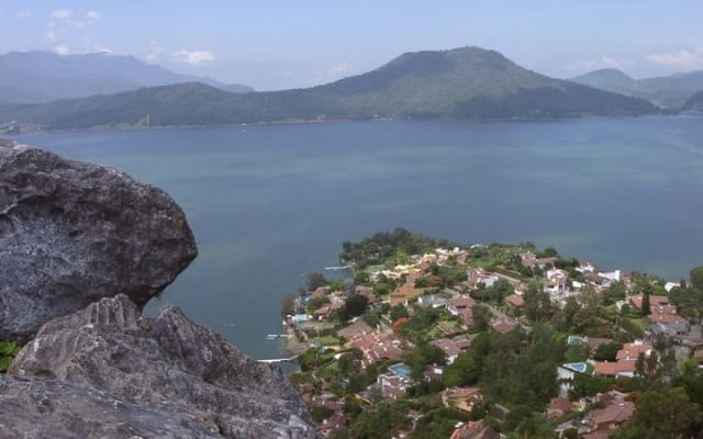 Village magique de Valle de Bravo depuis Mexico photo 8