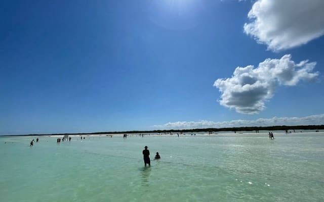 3 Islands tour Holbox . (Yalahau and more) photo 10