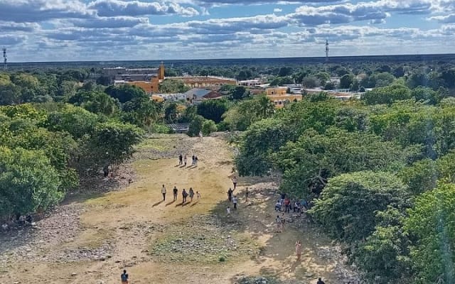 Xibalba calls you discover Izamal Ik Kil and Chichen Itza photo 2