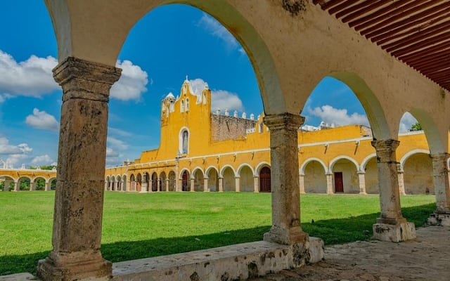 Visite privée de la ville magique d'Izamal en quads photo 2