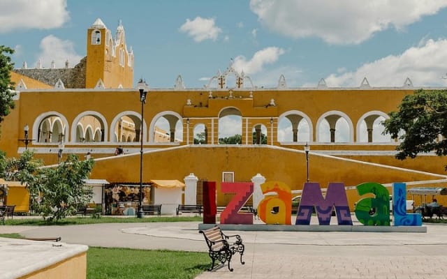 Visite privée de la ville magique d'Izamal en quads photo 3