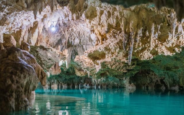 Shared Guided Van Tour to Tulum and Cave Cenote photo 8