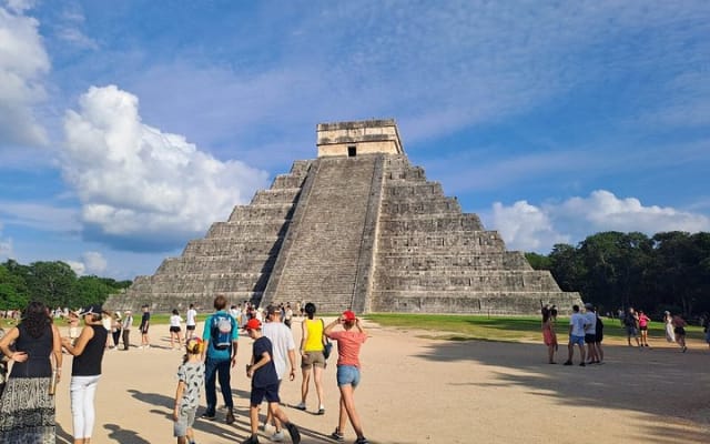 Chichen Itza full day Lunch and cenote tickets included photo 2