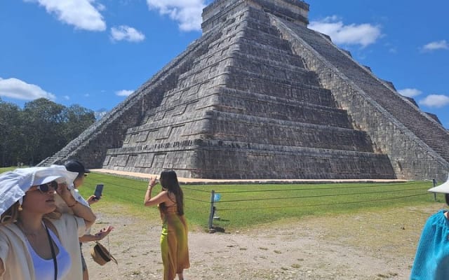 Chichen Itza full day Lunch and cenote tickets included photo 6