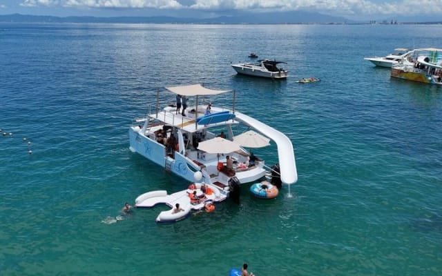 Croisière festive privée en catamaran à Puerto Vallarta photo 11