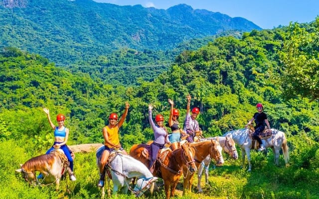 Sierra Madre Horseback Riding Tour