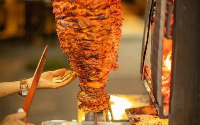 Visite gastronomique nocturne Taco Adventure avec Vallarta Food Tours photo 2