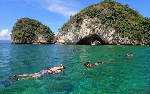 Aventure privée en yacht vers Los Arcos à Puerto Vallarta photo 4