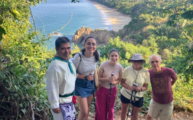 Bendición indígena wixárika: caminata sagrada en la naturaleza photo 3