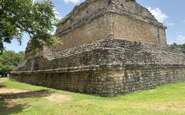 Chichen Itza (Early Access), Cenote & Ek Balam Ruins Tour photo 7